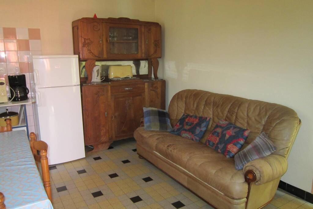 Appartement RDC maison de village Savignac-les-Ormeaux Extérieur photo