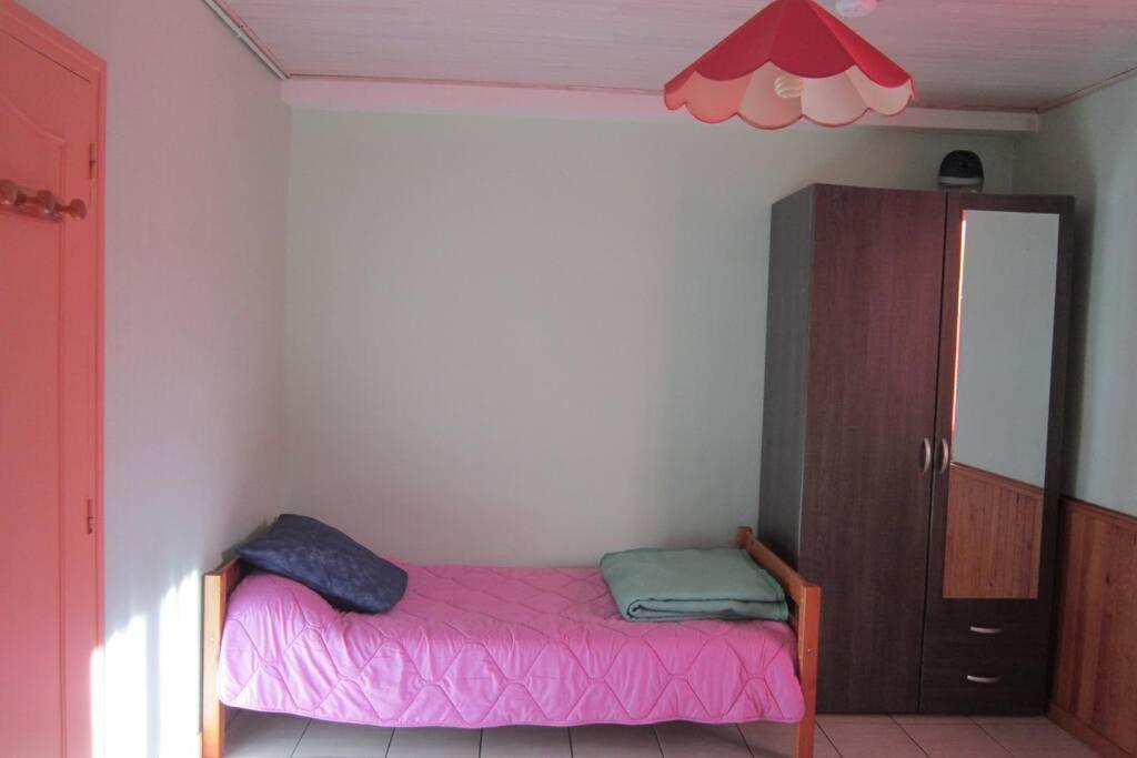 Appartement RDC maison de village Savignac-les-Ormeaux Extérieur photo